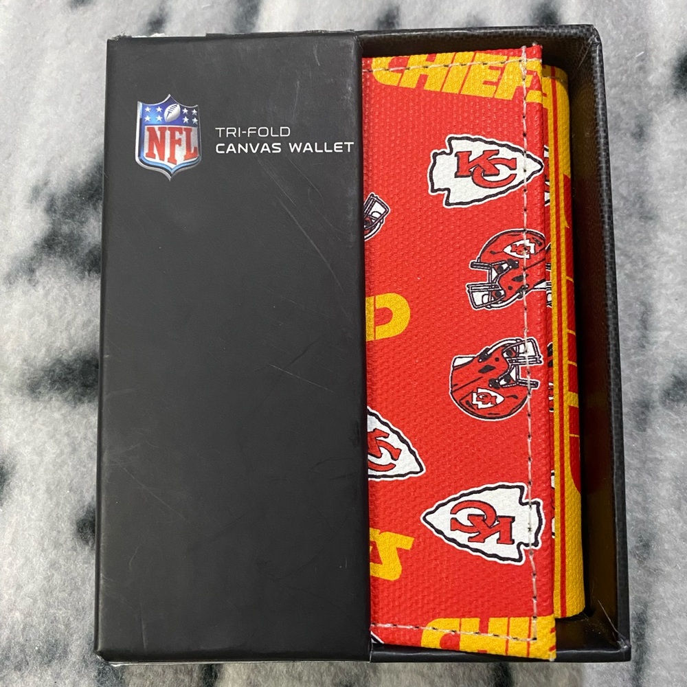 Rico Industries Kansas City Chiefs Trifold Canvas Wallet